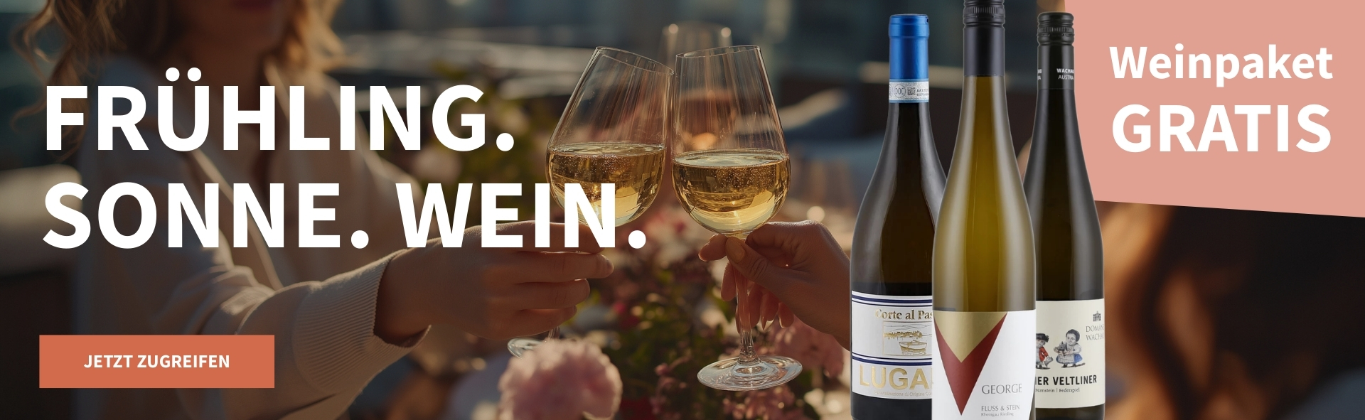 Meravino Weinaktion mit dem Slogan "Frühling. Sonne. Wein". Im Hintergrund zwei Gläser Weißwein, mit denen auf einer Dachterrasse angestoßen wird. Hinweis auf "Weinpaket gratis". Unten Button "Jetzt zugreifen". Rechts drei Flaschen.