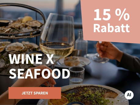 Meravino Weinaktion mit dem Slogan "Wine x Seafood". Im Hintergrund eine Etagere mit Muscheln auf einem gedeckten Tisch sowie zwei Gläser Wein. Hinweis auf "15 % Rabatt". Unten Button "Jetzt sparen". | KI-generiert